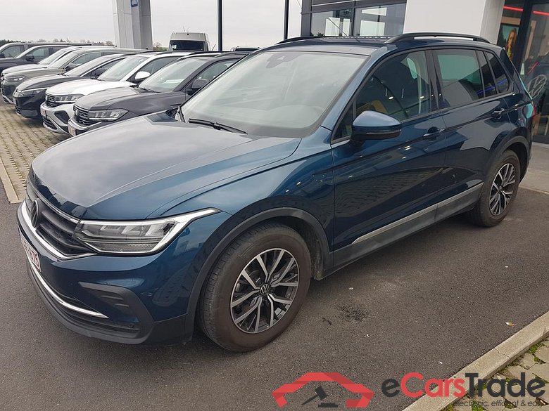 VOLKSWAGEN Tiguan Tiguan Life Business 1.5 TSI ACT OPF 96 kW (130 ch) 6 vitesses manuel