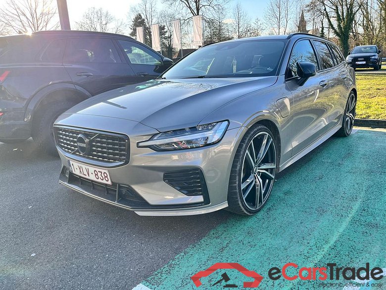 VOLVO V60 2.0 T8 AWD PHEV R-Design Geartronic