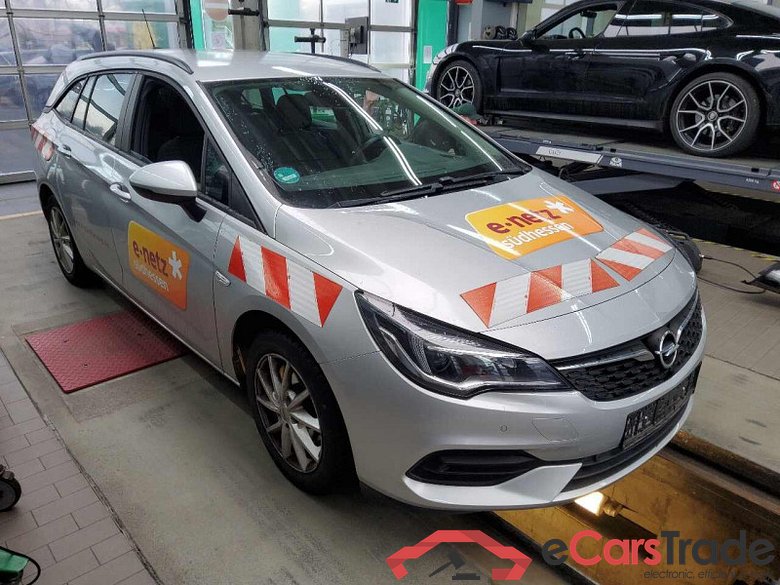 Opel Astra 1.2 Direct Injection Turbo #2