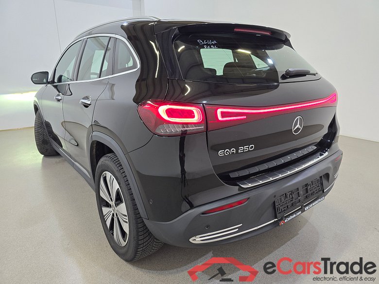 Mercedes EQA 250 67KWH Luxury Aut. LED-Xenon Widescreen Burmester Ambient Navi Sport-Leather KeylessGo Camera 360 Klima PDC ... #6