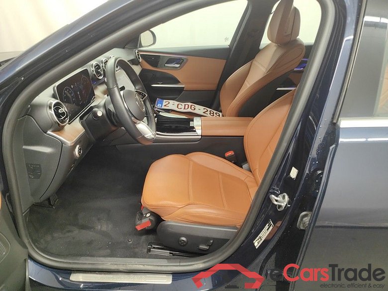 Mercedes-Benz C-Klasse Berline C 180 Luxury Line 4d #3