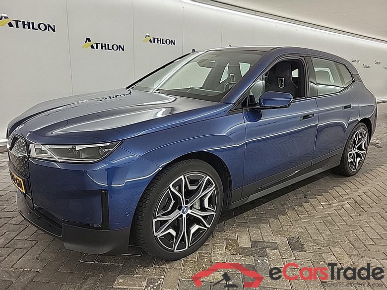BMW iX xDrive40 5D 240kW #1
