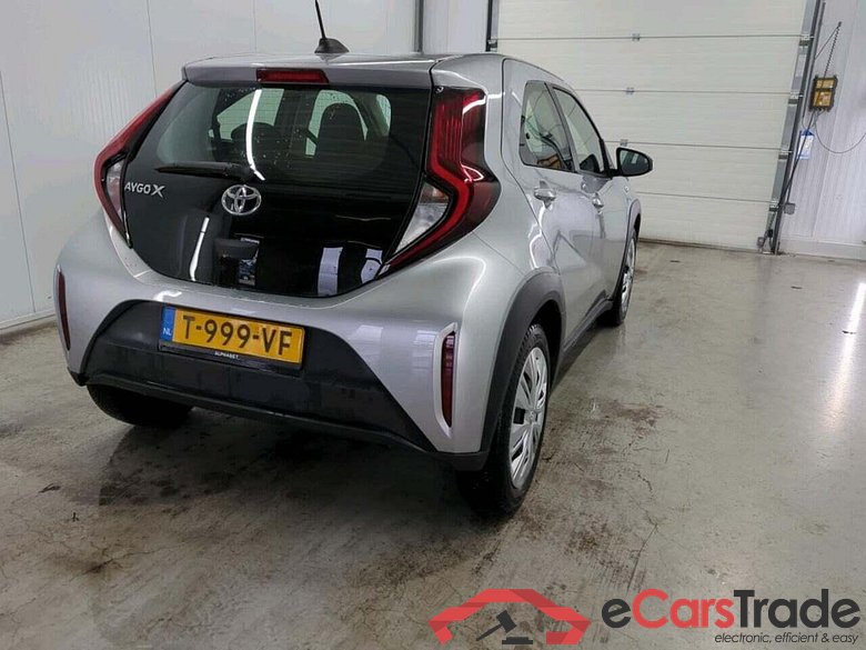 TOYOTA Aygo X 1.0 VVT-i MT Play #2