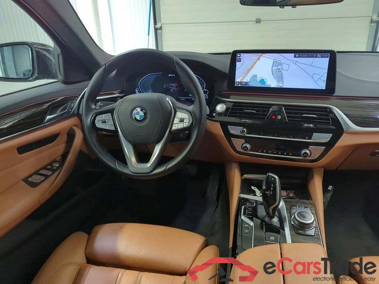 BMW 5-serie Touring 520e Bns Edit.+ #3