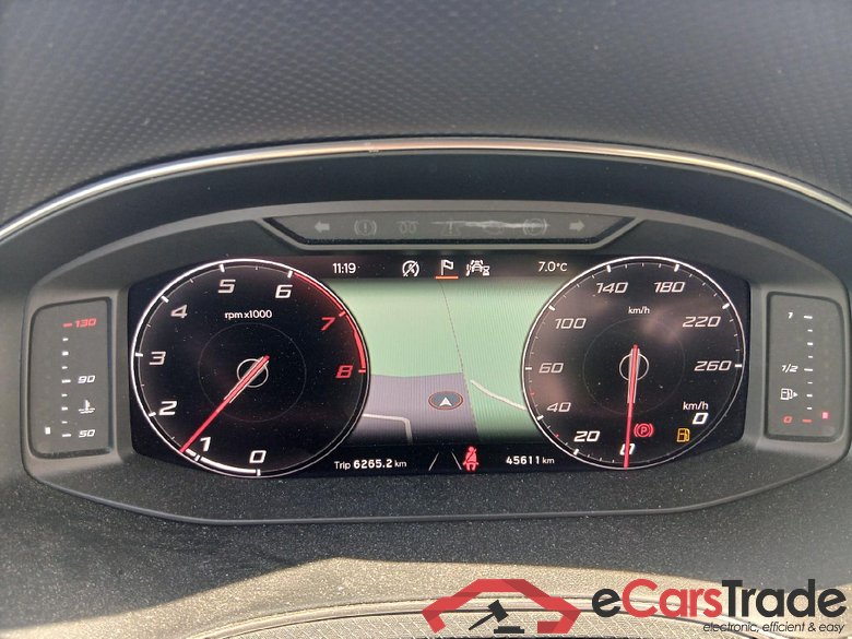 SEAT Arona / 2017 / 5P / todoterreno 1.0 TSI 81kW (110CV) Style Plus (AC) #3