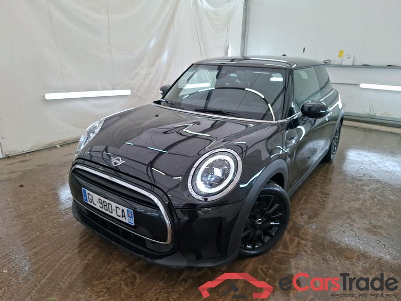 MINI Mini / 2021 / 3P / Berline Cooper Edition Camden 136 ch BVA7