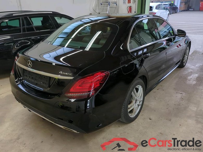 C -Klasse Lim. C 300 e 4Matic (205.054)AMG 2.0 AMG Line 235KW AT9 E6d #3