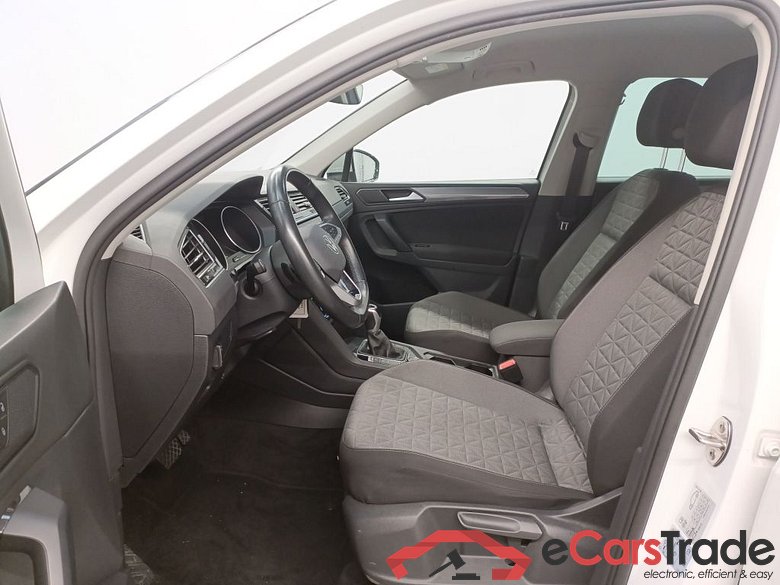VOLKSWAGEN TIGUAN DIESEL - 2021 2.0 TDI 150 SCR 4Motion Life BMT DSG 5d #3