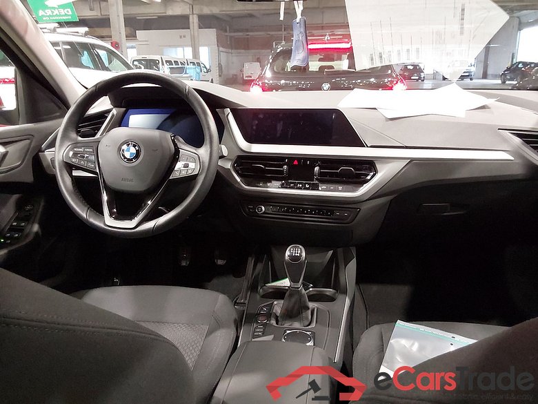 BMW 1 SERIES HATCH 1.5 116D (85KW) #6