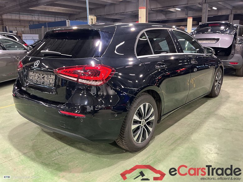 MERCEDES-BENZ CLASSE A (W177) A 180 Business Solution #4