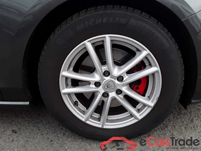 Ford Focus Turnier (CGE)(2018->) DE - Kb5 2.0 EcoBlue EU6d-T, ST-Line S/S (EURO 6d-TEMP), 2018 - 2021 #4