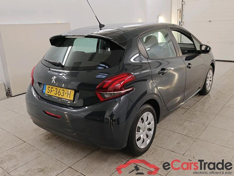 Peugeot 208 Blue Lease 1.2 PureTech 82 99g 5d #2