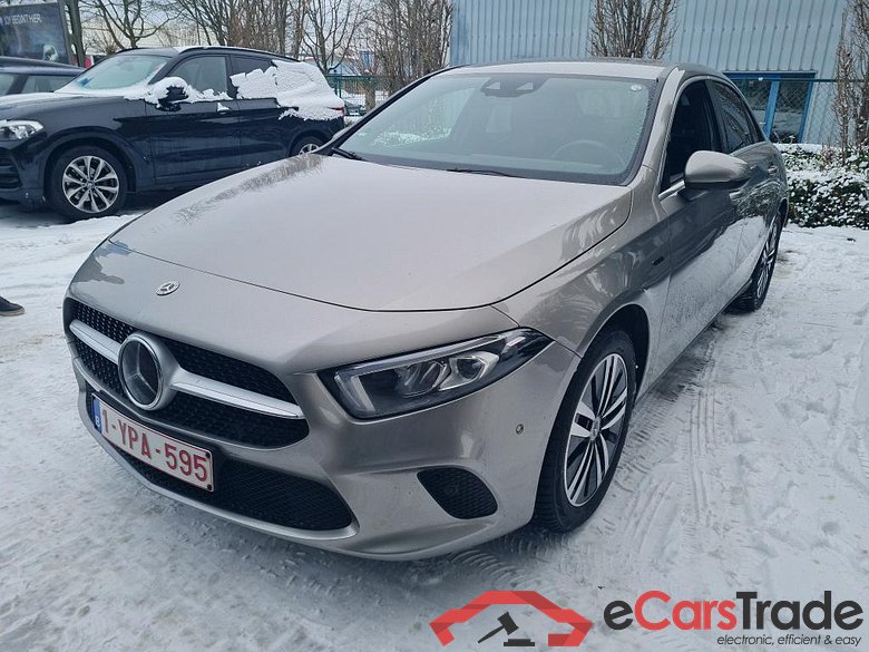 MERCEDES-BENZ CLASS A SEDAN (V177) A 250 e PHEV Business Solution