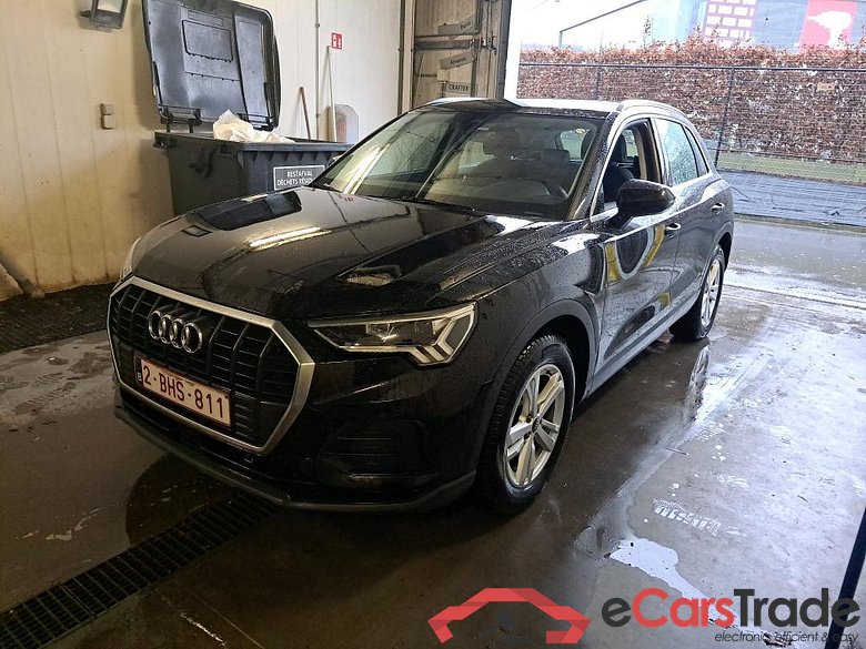 AUDI Q3 1.5 35 TFSI S TRONIC BUSINESS EDITION