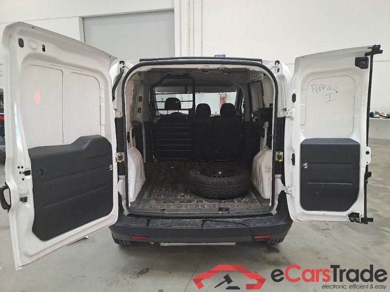 FIAT DOBLÒ CARGO / 2014 / 4P / VETT. FURGONATA CH1 LOUNGE 1.4 NAT. POWER 120CV E6D #5