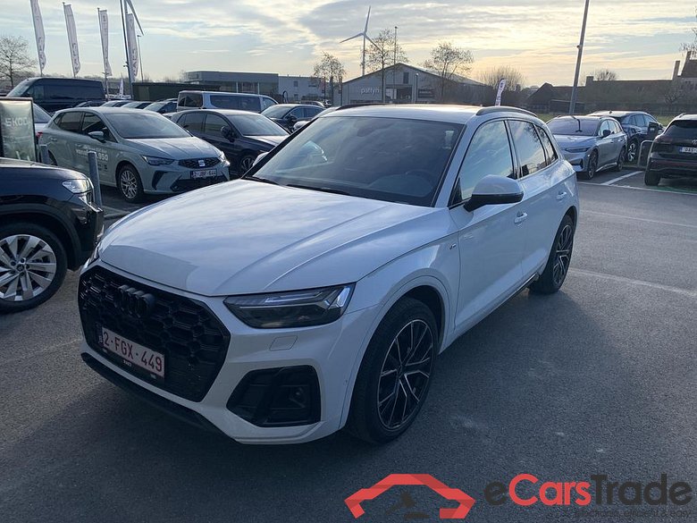 AUDI Q5 55 TFSIe Q PHEV Competition S tronic (270 kW) #1