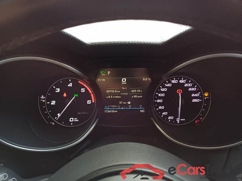 ALFA ROMEO STELVIO / 2017 / 5P / SUV 2.2 TURBO DIESEL 190CV SPRINT AT8 Q4 #4