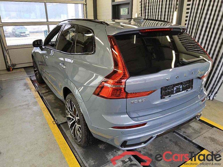 Volvo XC60 (03.2017->) DE - SUV5 B5 (Benzin) 2WD EU6d, R-Design Mild-Hybrid (EURO 6d), (Facelift) 2021 #4