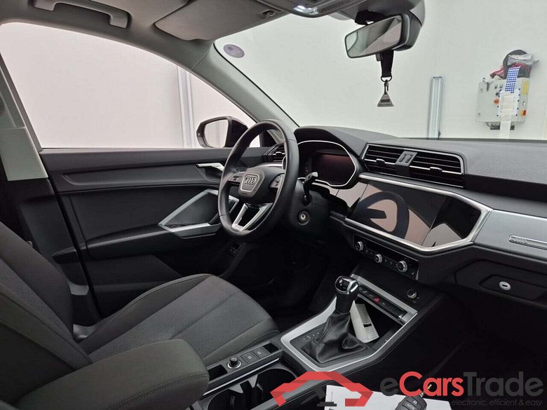 AUDI Q3 E-TRON 1.4 45 TFSI E S-TRONIC #3