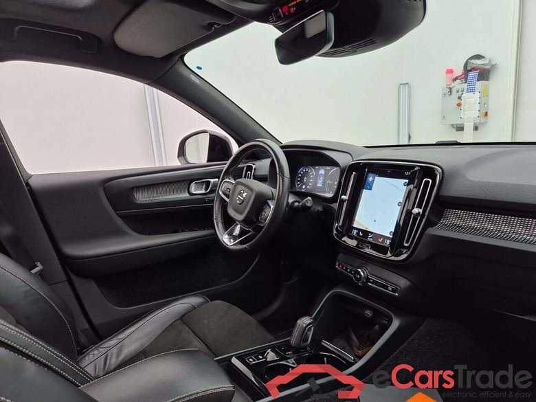 VOLVO XC40 1.5 T4 RECHARGE R-DESIGN GEART #3