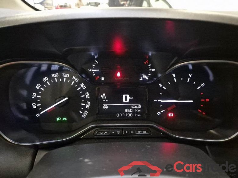 CITROEN C3 AIRCROSS / 2017 / 5P / SUV PURETECH 110 SeS SHINE #4