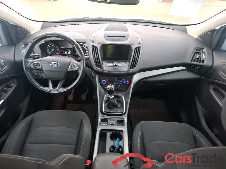 Kuga Titanium 1.5 TDCi 120CV BVM6 E6 #5