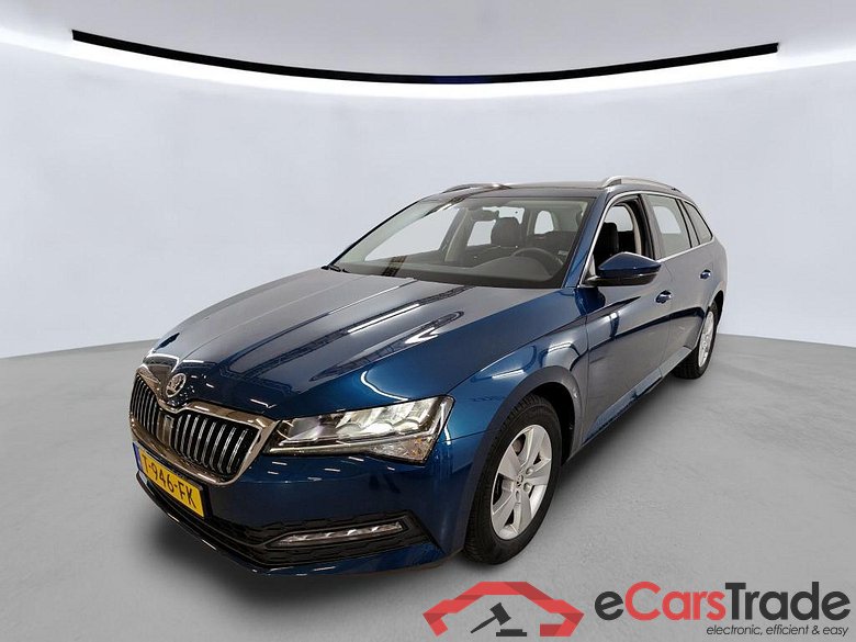 SKODA Superb Combi 110 kW #1