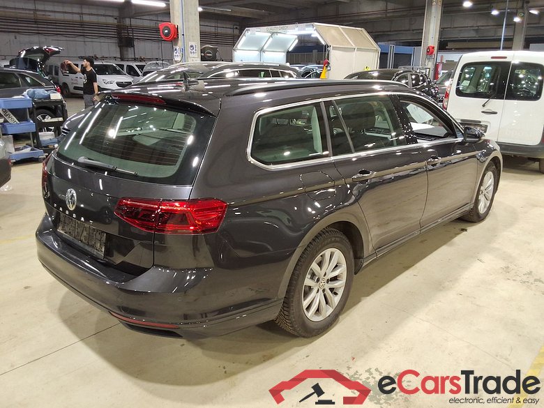 VOLKSWAGEN PASSAT VARIANT DIESEL - 2019 1.6 TDi SCR Style Business DSG #4