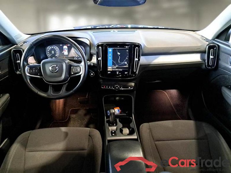 VOLVO XC40 / 2017 / 5P / SUV T5 PLUG-IN HYBRID AUTO RECH INSCRIP EXPR #3