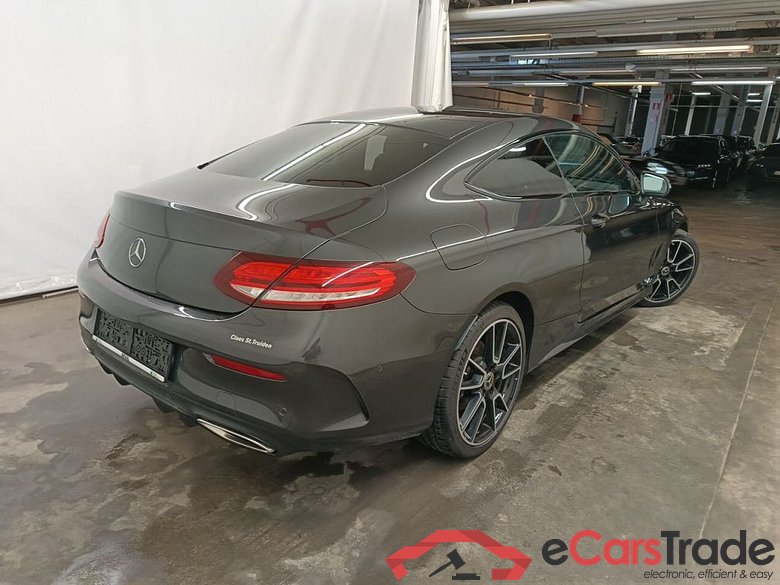 Mercedes-Benz C-Klasse Coupé C 200 4MATIC Auto 2d #2