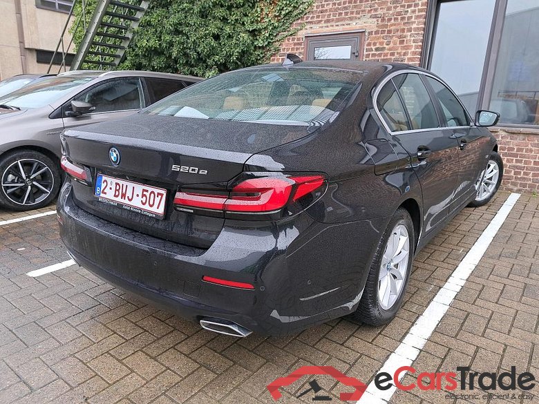 BMW 5 SERIES BERLINE 2.0 520E AUTO #4
