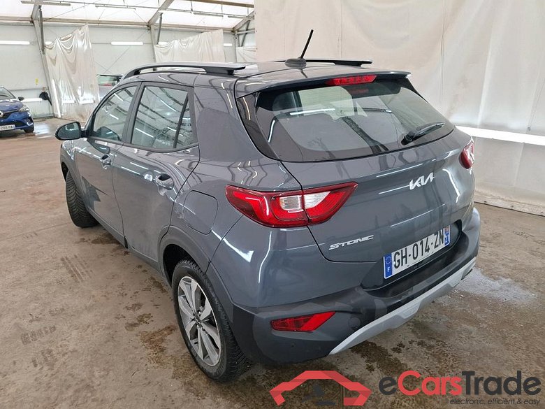 KIA Stonic / 2020 / 5P / SUV 1.0 T-GDI 120 MHEV ACTIVE BUSI #2