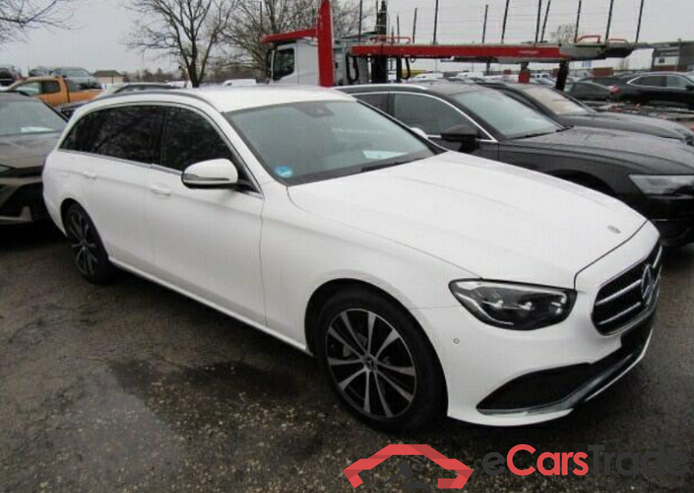 Mercedes-Benz E -Klasse T-Modell (BM 213)(06.2016->) DE - Kb5 E 300 de EU6d, T de Avantgarde (EURO 6d), (Facelift) 2020 - 2023 #2