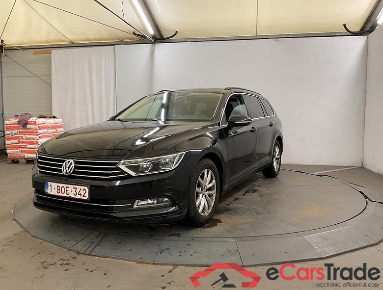 VOLKSWAGEN Passat Variant Passat Comfortline 2.0 TDI BlueMotion Technology 110 kW (150 ch) 6 vitesses manuel #1