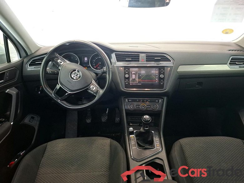 VOLKSWAGEN Tiguan Allspace / 2017 / 5P / SUV 2.0 TDI 150 BVM6 Confortline Business #5