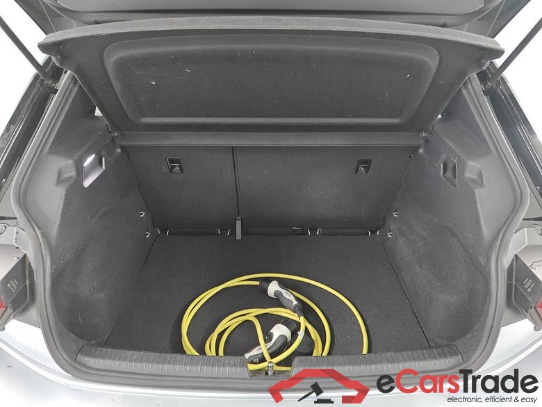 VOLKSWAGEN ID.3 58kWh 150kW Life auto 5D #5