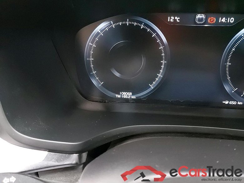 VOLVO - VOL V60 D3 150PK Momentum Core Pack Lounge & Semi Auto Foldable Trailer Hook #5