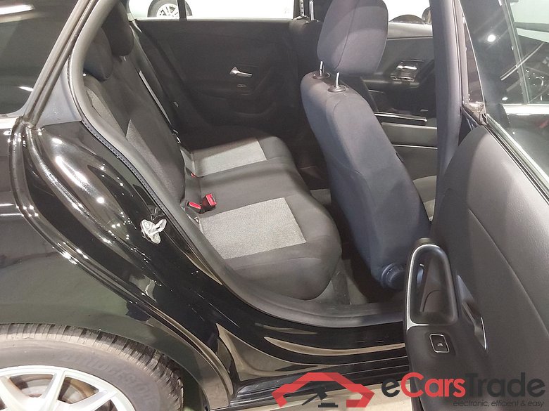 MERCEDES-BENZ CLASS CLA SHOOTING BRAKE DIESE CLA 180 d Business Solution #5