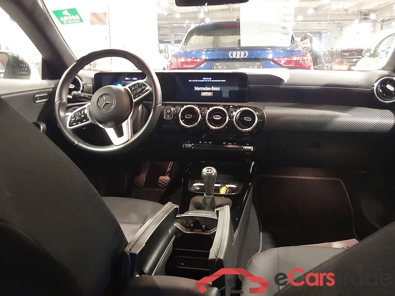 MERCEDES-BENZ CLASS CLA SHOOTING BRAKE DIESE CLA 180 d Business Solution #6