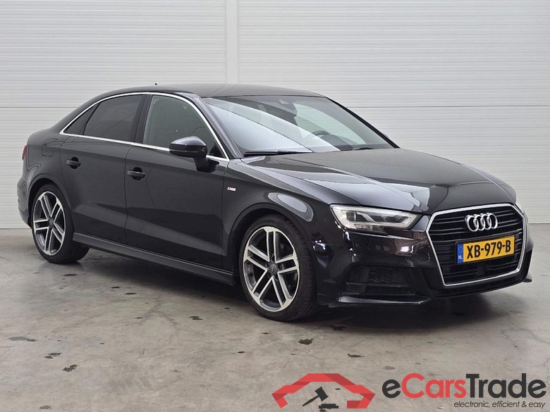 AUDI A3 Limousine 35 TFSI CoD Sport S Line Edition #2