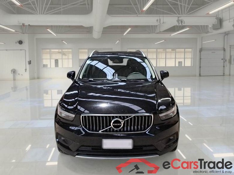 VOLVO XC40 / 2017 / 5P / SUV T4 PLUG-IN HYBRID AUTO RECH INSCRIP EXPR #6