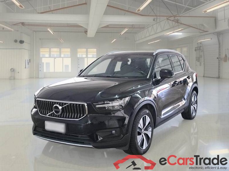 VOLVO XC40 / 2017 / 5P / SUV T5 PLUG-IN HYBRID AUTO RECH INSCRIP EXPR #1