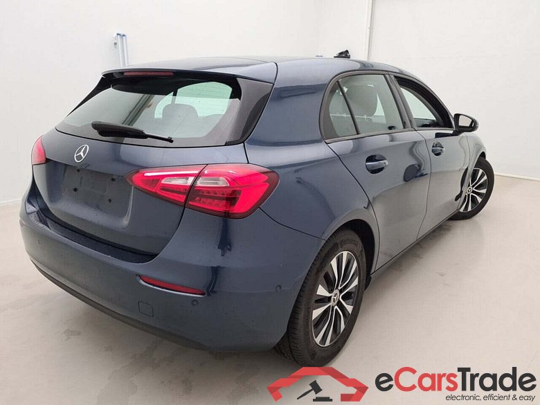 MERCEDES-BENZ A-KLASSE 1.5 180 D STYLE #2