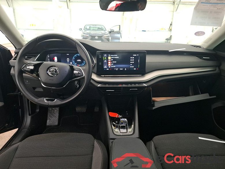 SKODA Octavia Combi / 2020 / 5P / Break 1.0 TSI mHEV e-TEC 110 DSG7 Business #5