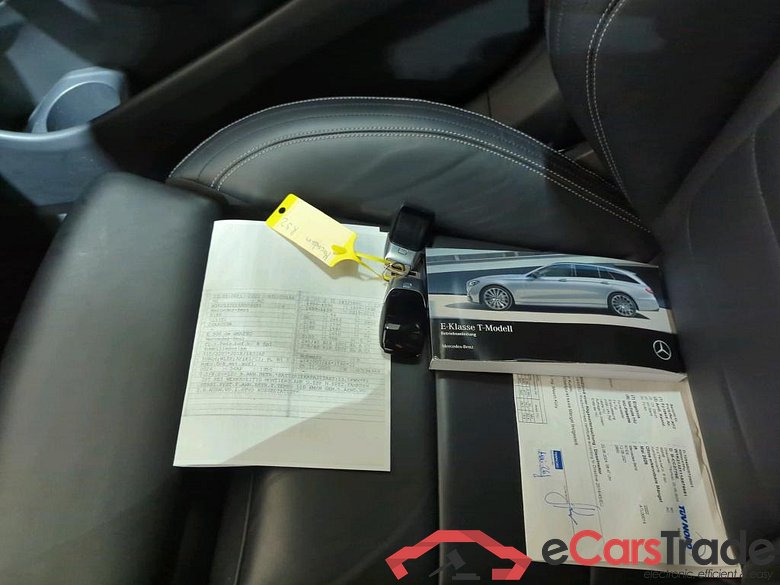 E -Klasse T-Modell E 300 de 4Matic (213.211)AMG 2.0 AMG Line 225KW AT9 E6d #3