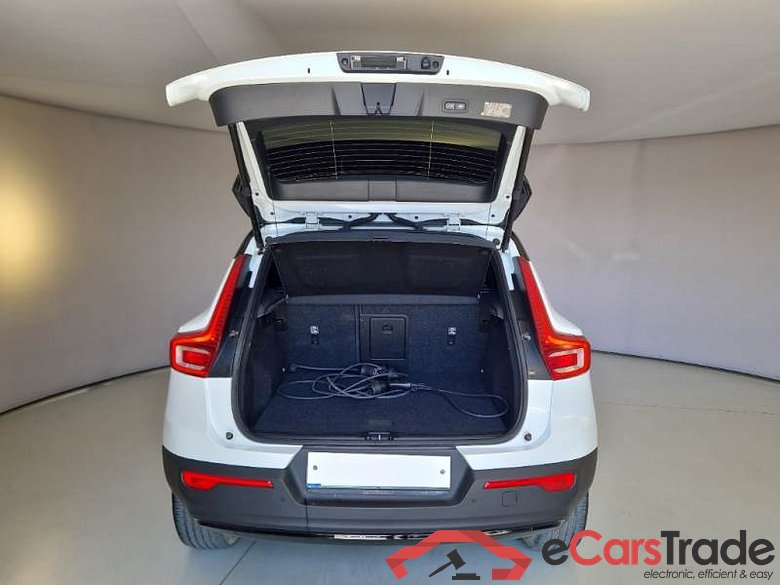 VOLVO XC40 / 2017 / 5P / SUV T4 PLUG-IN HYBRID AUTO RECHARGE R-DESIGN #5
