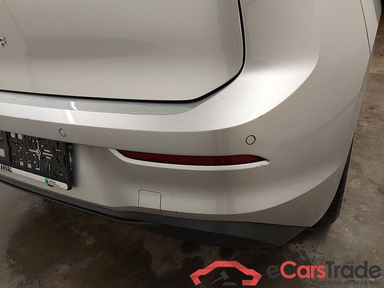 Volkswagen Golf VIII 1.0 TSI 81kW Life Business 5d #1