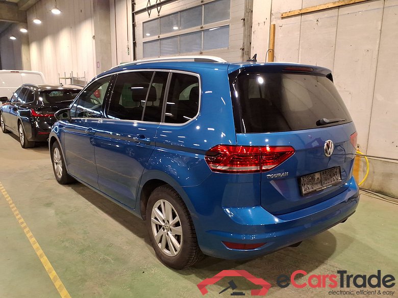 VOLKSWAGEN TOURAN - 2015 1.5 TSI ACT Highline OPF #2