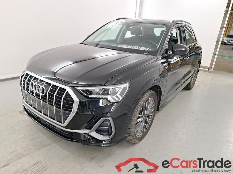 AUDI Q3 1.4 45 TFSI E S TRONIC S LINE #1