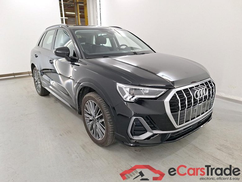 AUDI Q3 1.4 45 TFSI E S TRONIC S LINE #2